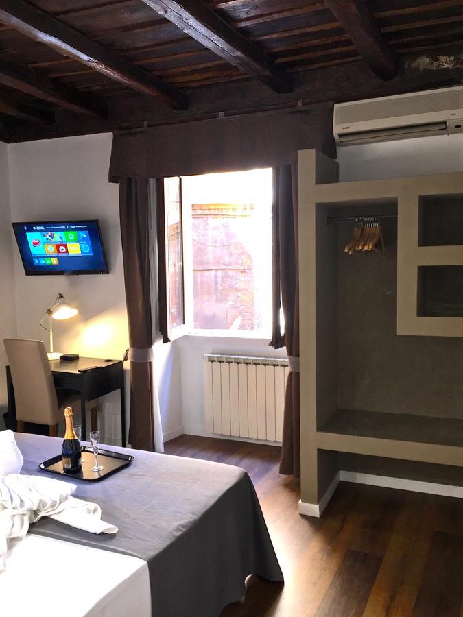 Do-Do Navona Suites Roma Habitación foto